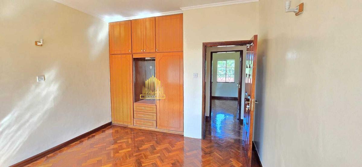 5 Bed House with En Suite in Kitisuru - 18