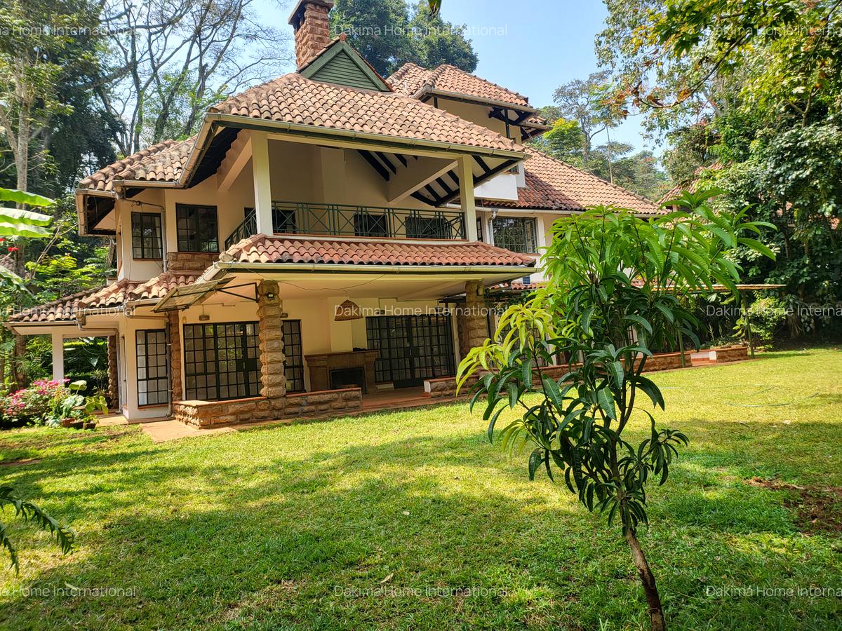 5 Bed Townhouse with En Suite in Rosslyn - 1