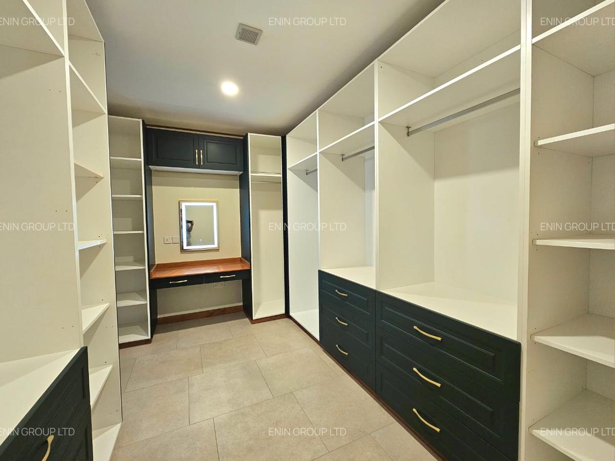 4 Bed House with En Suite at Lavington Area - 13