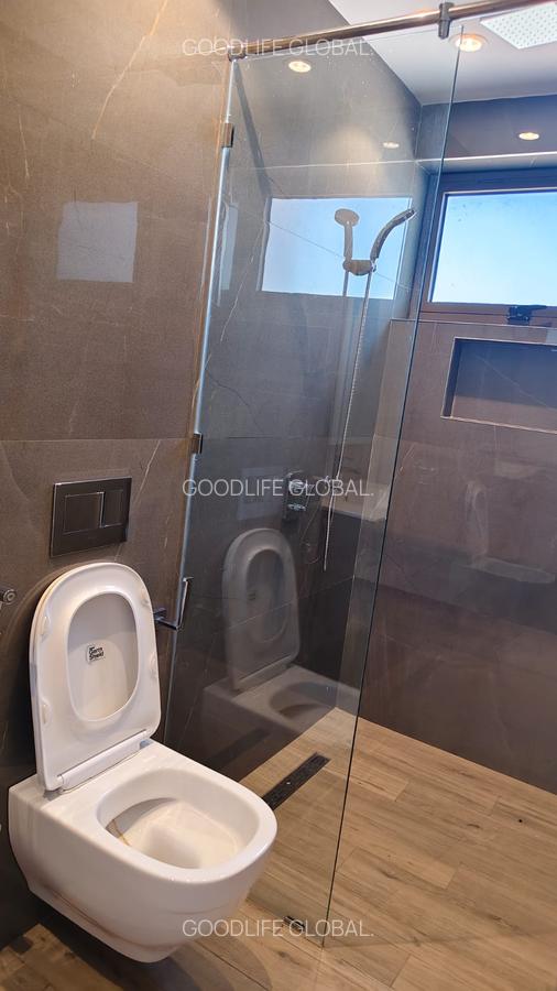 Furnished 3 Bed Apartment with En Suite at Nyari - 14