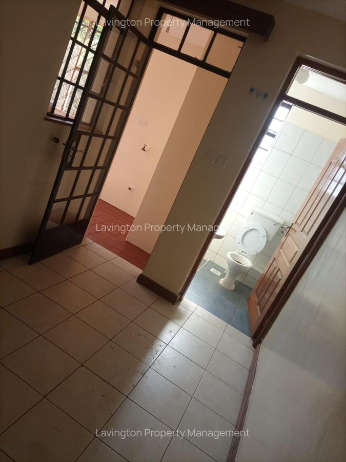 3 Bed Apartment with En Suite at Lavington - 11