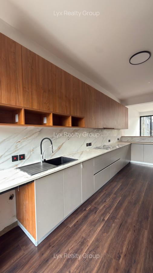 4 Bed Townhouse with En Suite in Kitisuru - 4