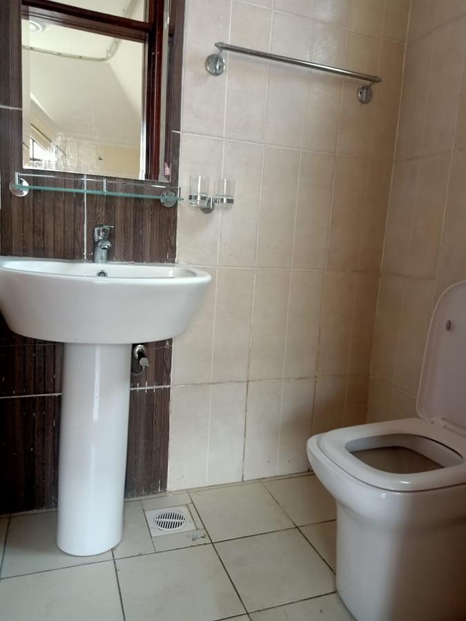 4 Bed Apartment with En Suite at Fourways Junction Estate - 8