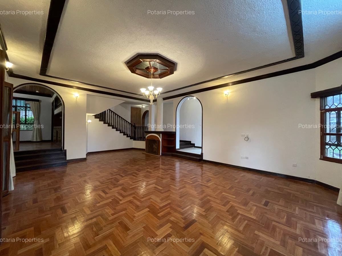 5 Bed House with En Suite in Runda - 8