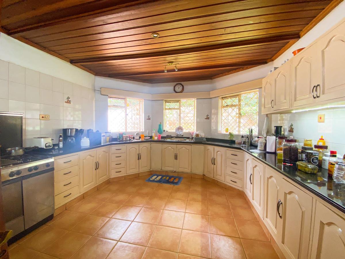 5 Bed House with En Suite in Kitisuru - 5