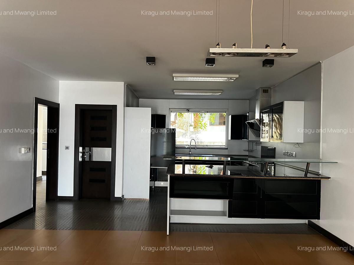 3 Bed House with En Suite at Riverside Pearl - 6