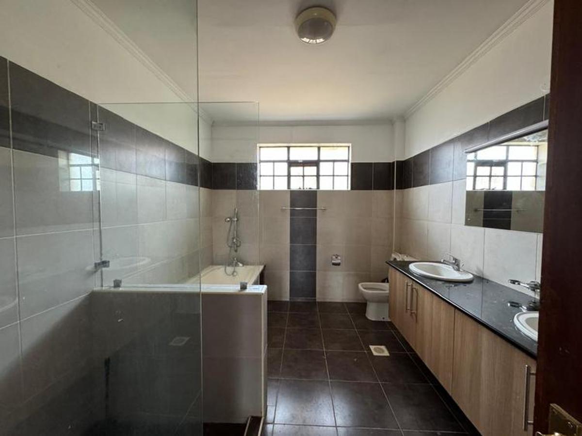 4 Bed House with En Suite in Kitisuru - 4