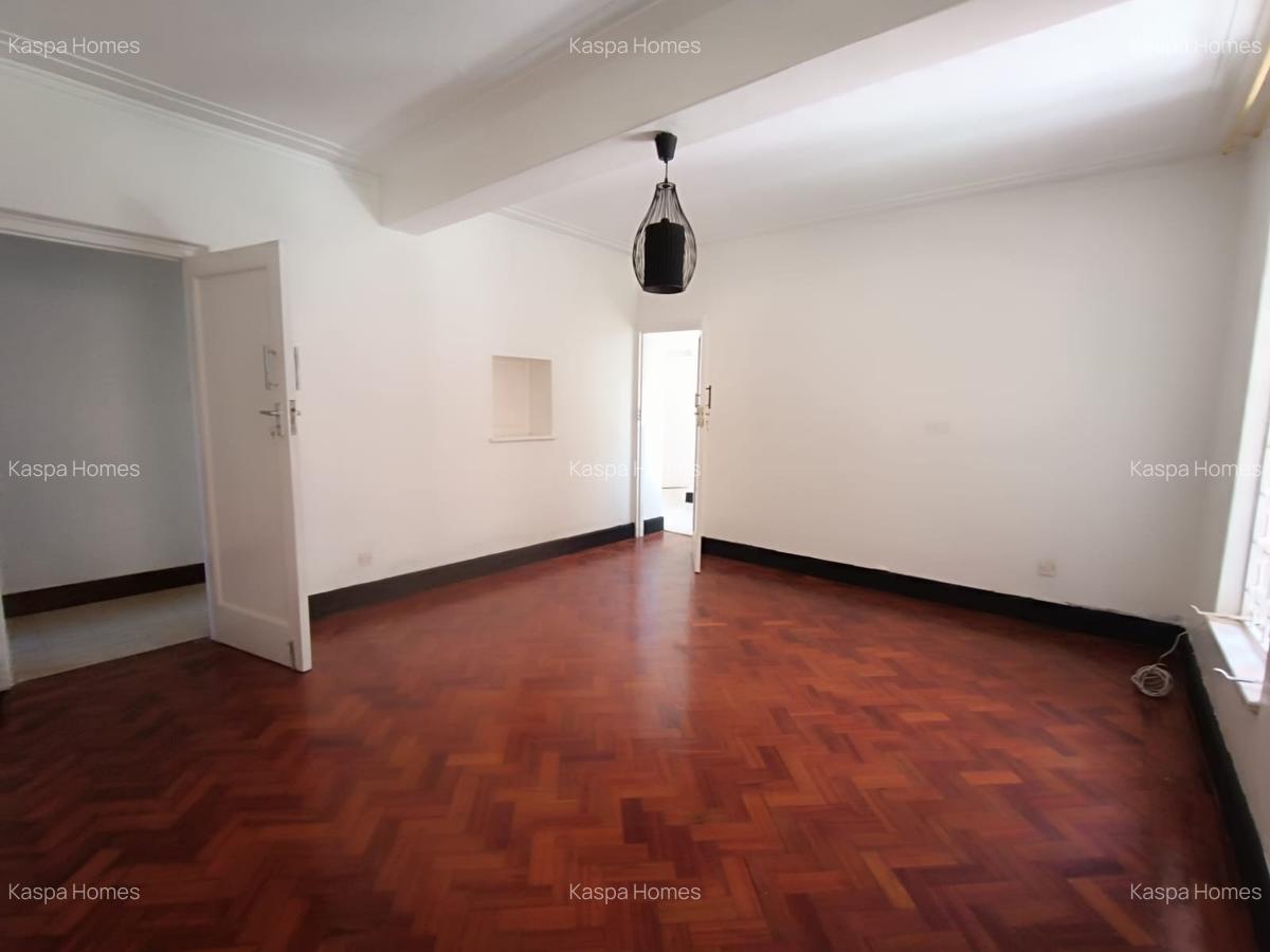 4 Bed House with En Suite in Karen - 3