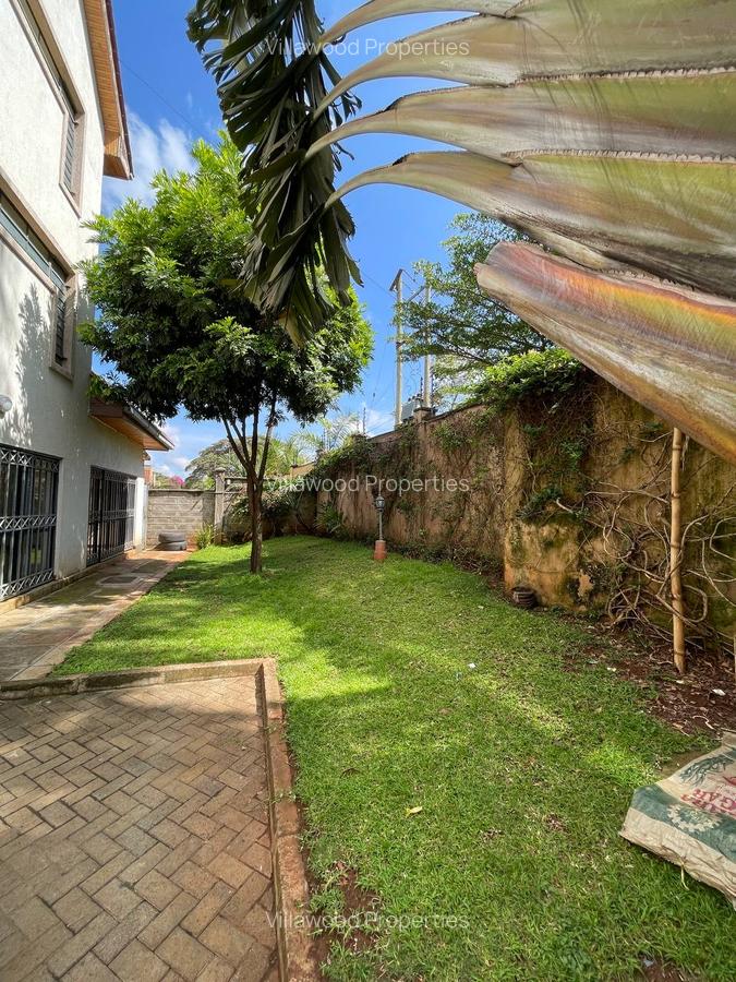 5 Bed Townhouse with En Suite in Lavington - 14