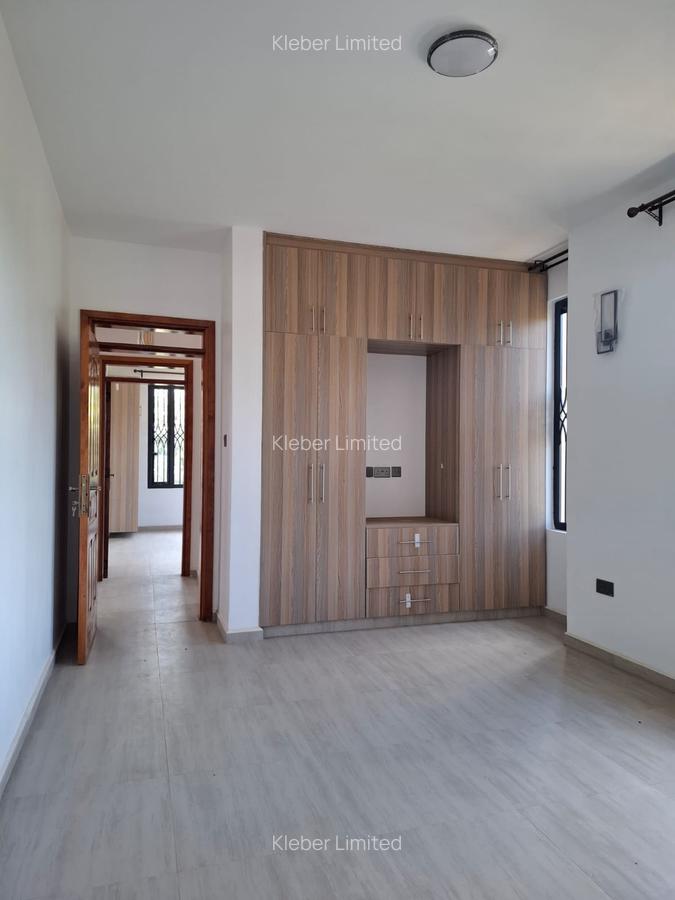 4 Bed House with En Suite in Rironi - 10
