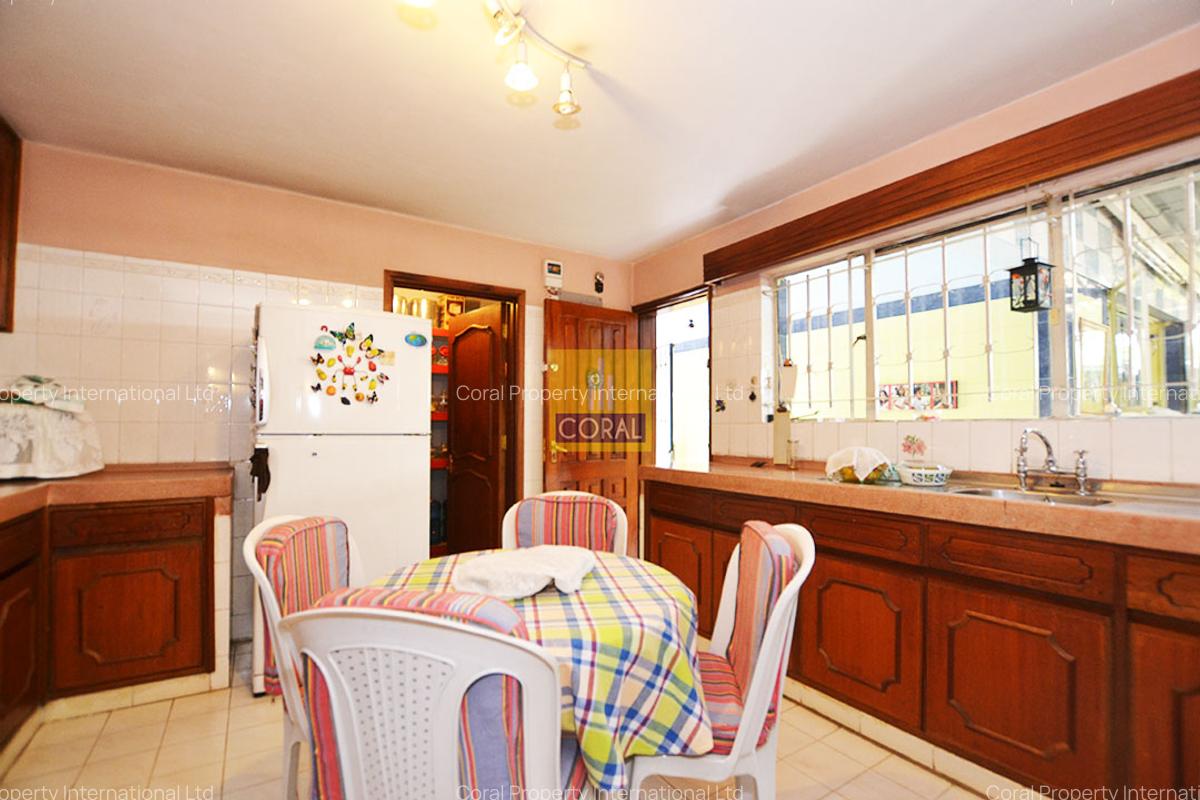4 Bed House in Rhapta Road - 6