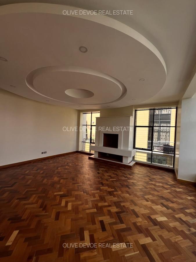 5 Bed Townhouse with En Suite in Lavington - 15