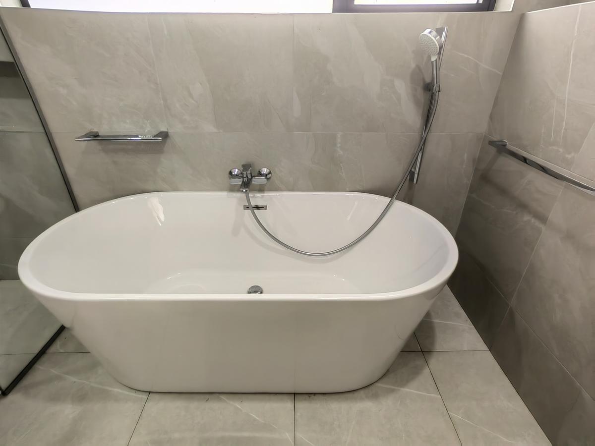 5 Bed Townhouse with En Suite at Mzima Springs - 16
