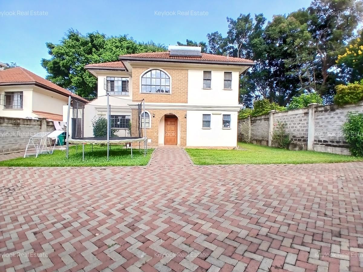 4 Bed Townhouse with En Suite at Lavington Green - 3