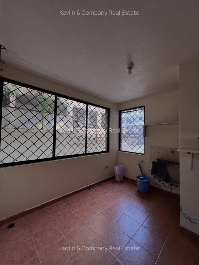 3 Bed Apartment with Swimming Pool in Kilimani - 8