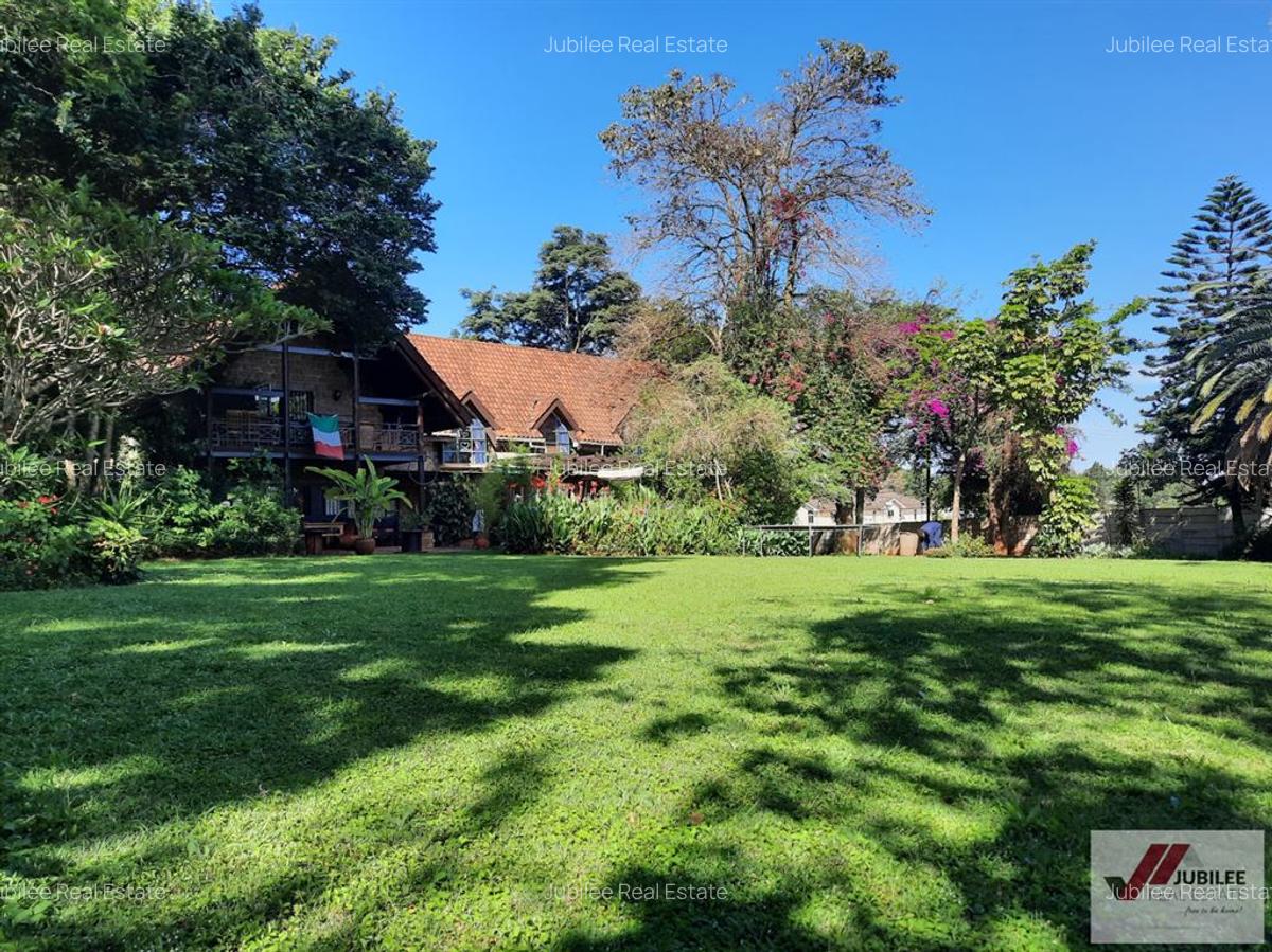 3 Bed House with En Suite in Nyari - 4