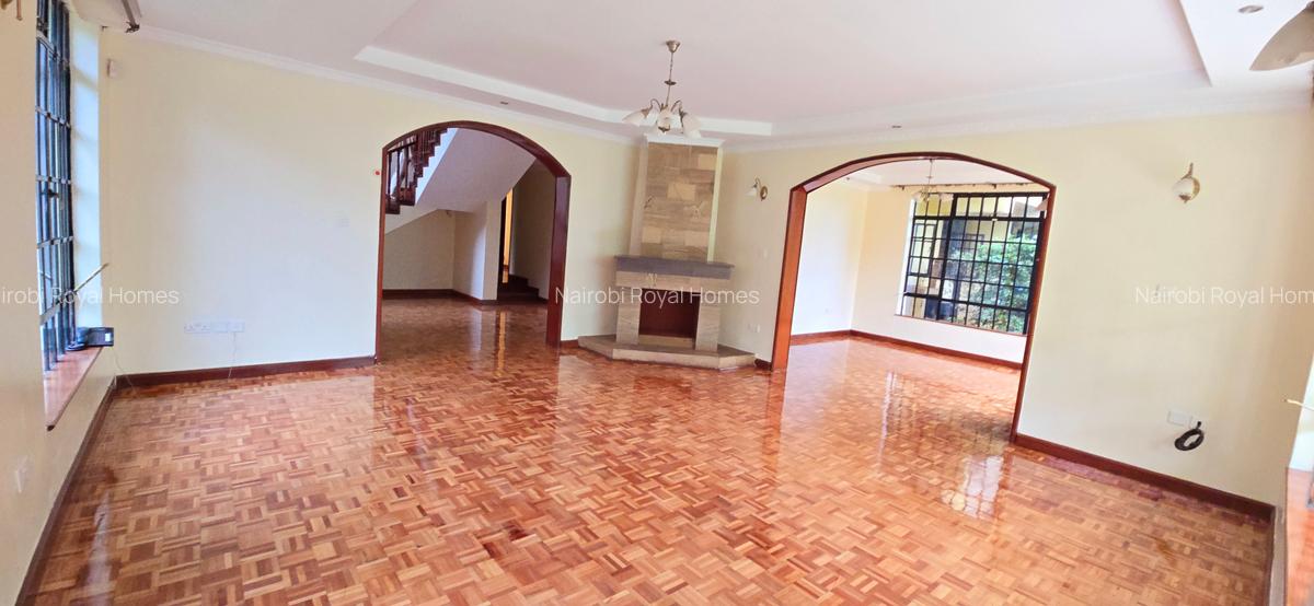 4 Bed Townhouse with En Suite at Lavington Green - 4