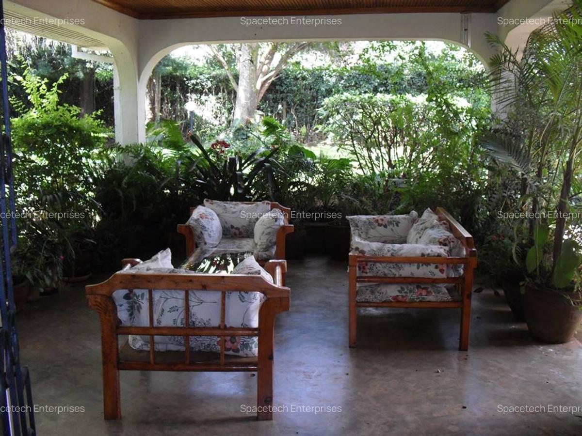 5 Bed House with Staff Quarters in Nyari - 3