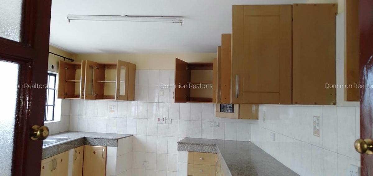 4 Bed Townhouse with Gym in Westlands Area - 7