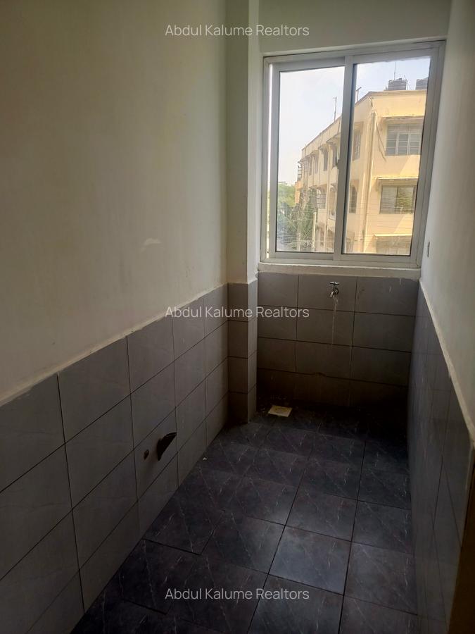Serviced 2 Bed Apartment with En Suite at Bamburi - 19