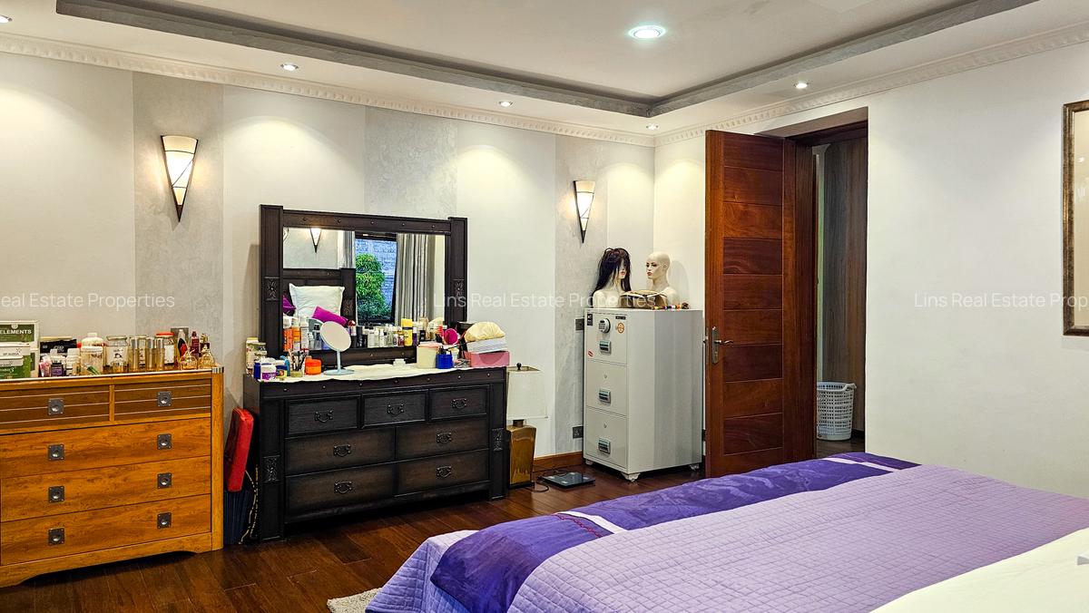 4 Bed House with En Suite in Kitisuru - 17