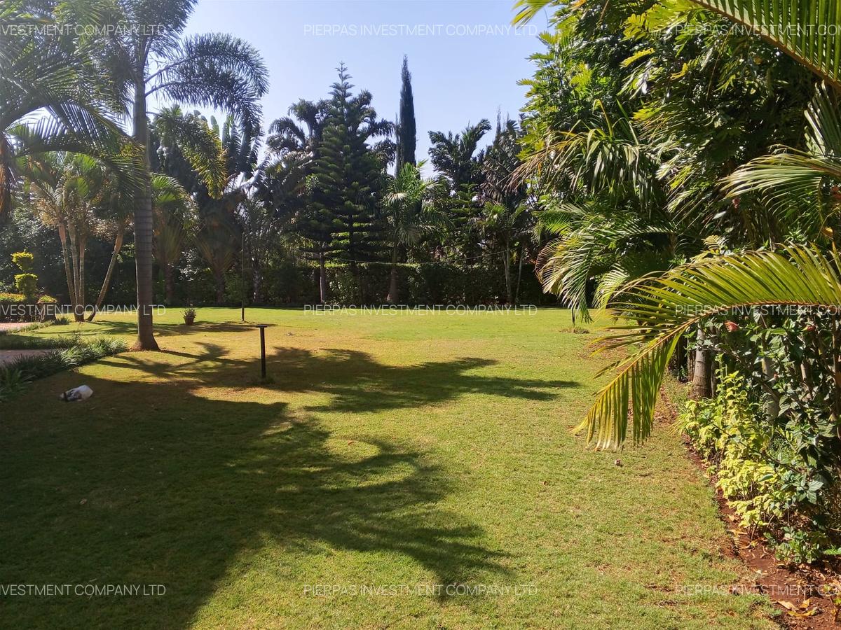 5 Bed Townhouse with En Suite in Runda - 17