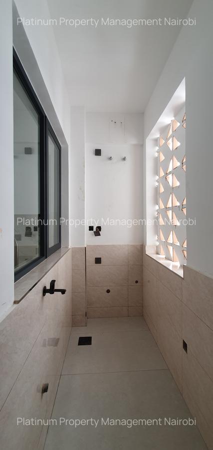 2 Bed Apartment with En Suite at Brookside - 7