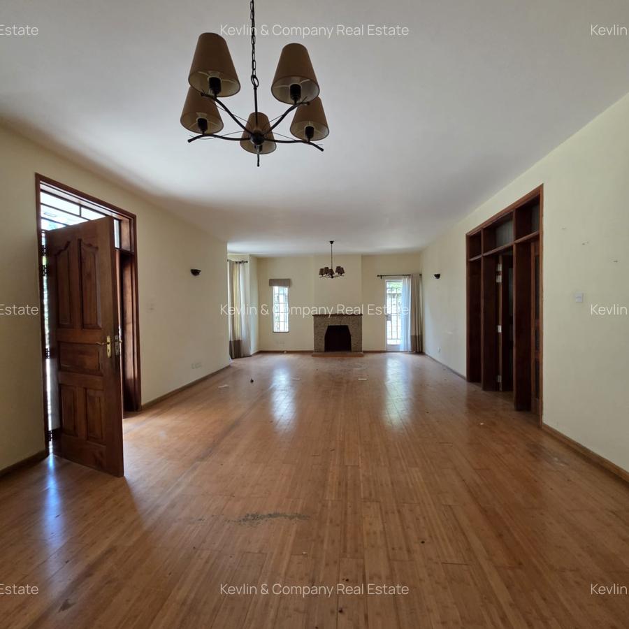 5 Bed Townhouse with En Suite in Kileleshwa - 2