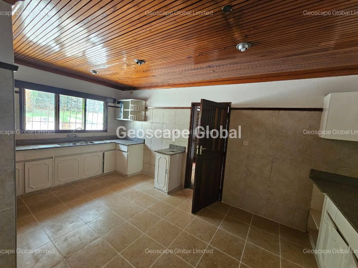 5 Bed House with En Suite in Gigiri - 5