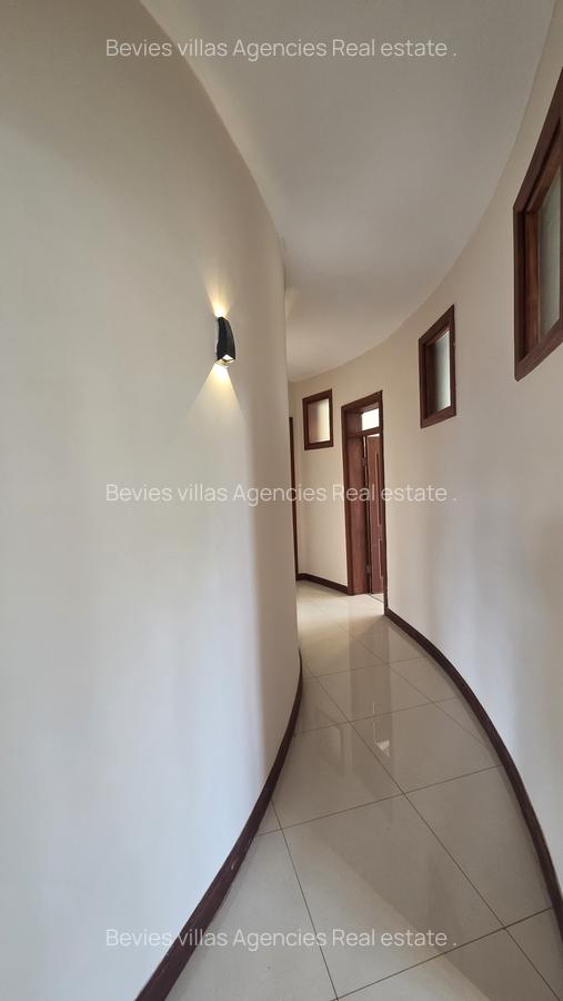 4 Bed Apartment with En Suite at General Mathenge - 9