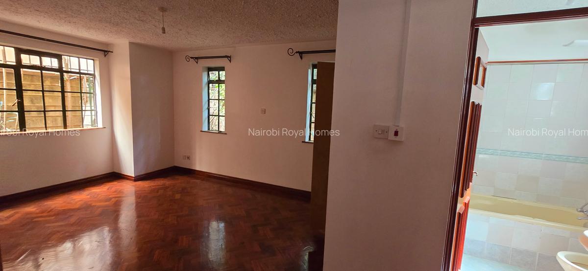 4 Bed Townhouse with En Suite at Off Convent Drive - 18