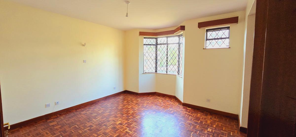 5 Bed Townhouse with En Suite at Convent Drive - 15