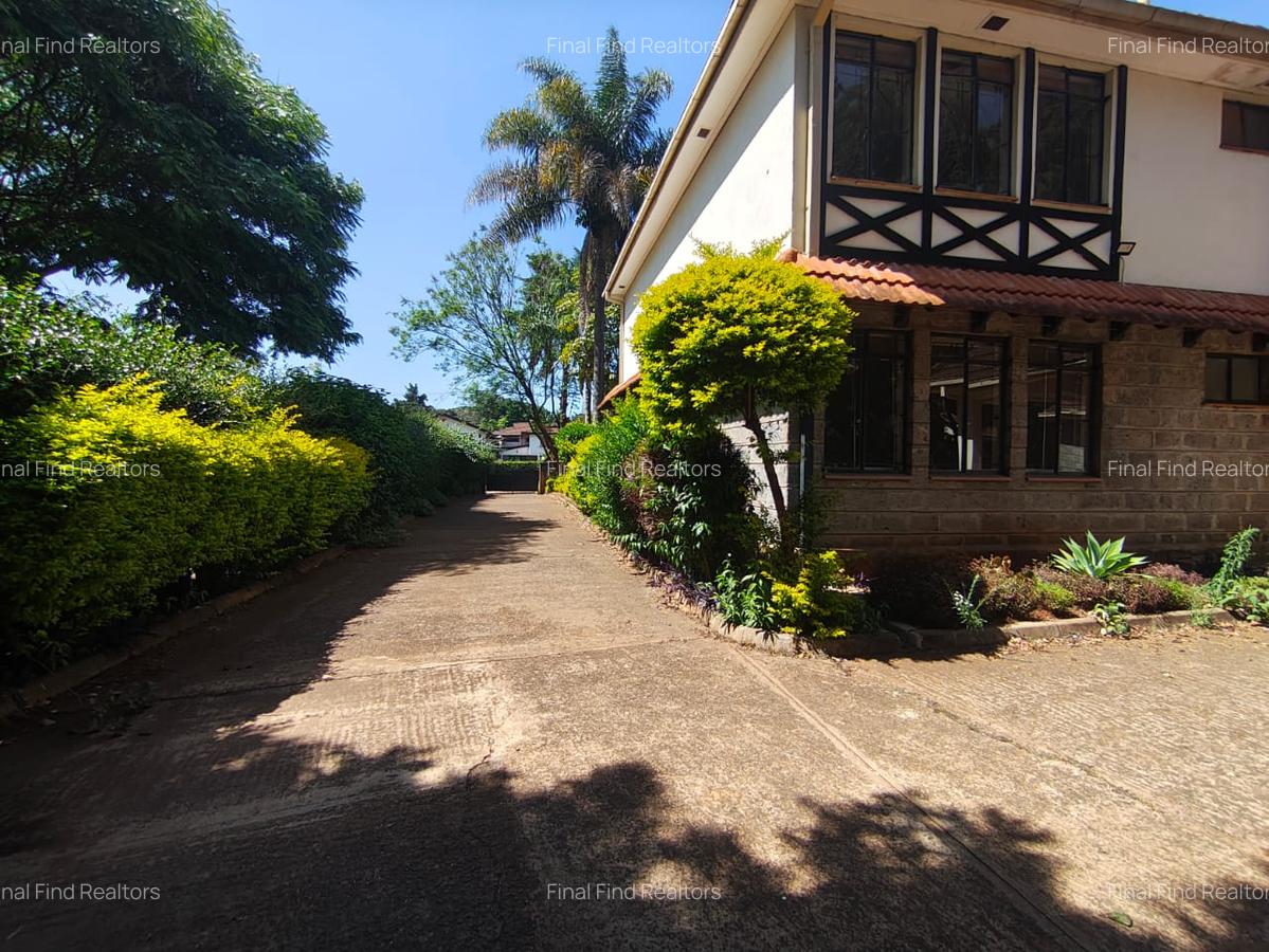 5 Bed House with Staff Quarters in Runda - 3