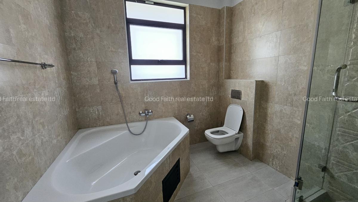 4 Bed Townhouse with En Suite in Kiambu Road - 13