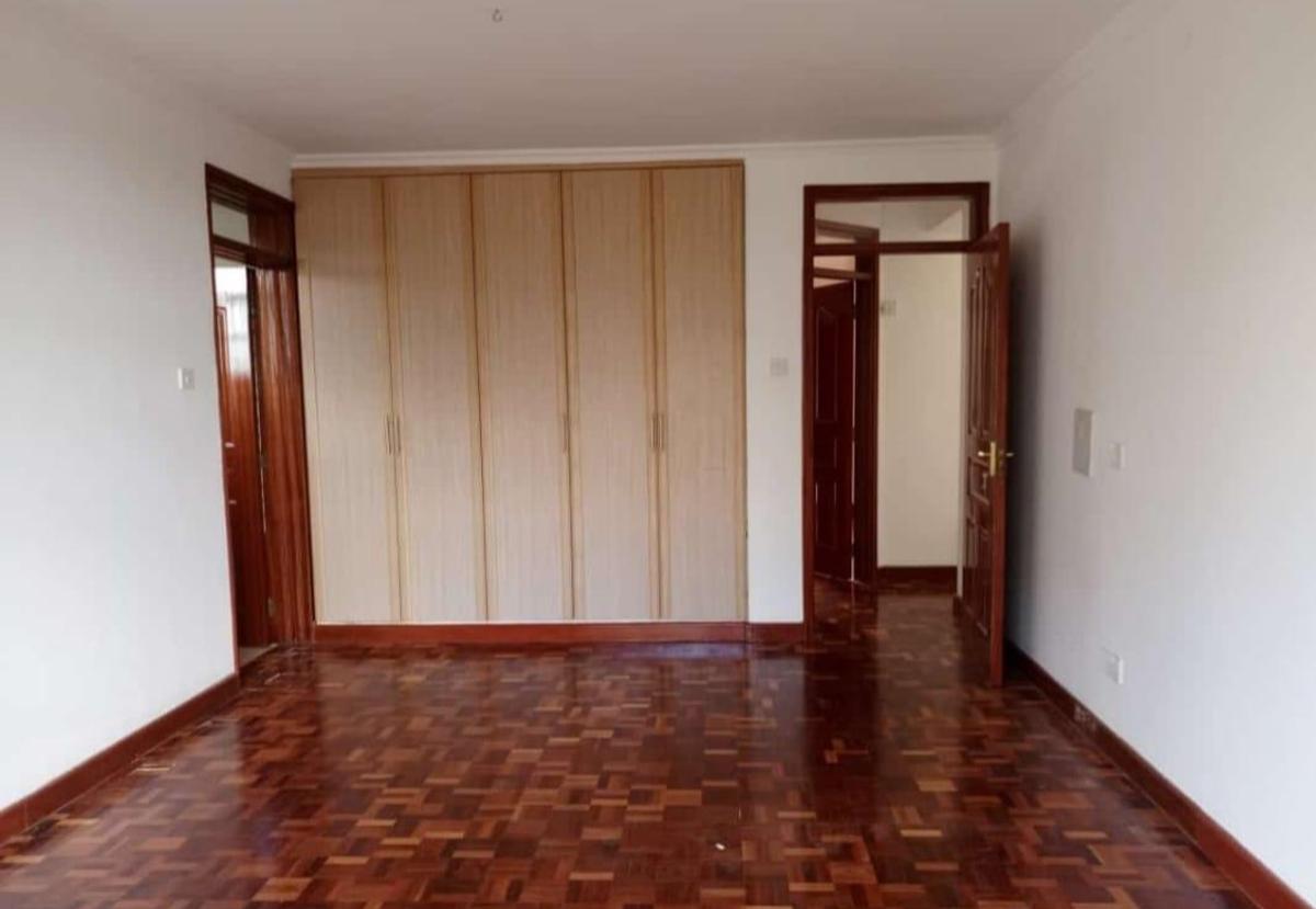 4 Bed Townhouse with En Suite in Rosslyn - 5