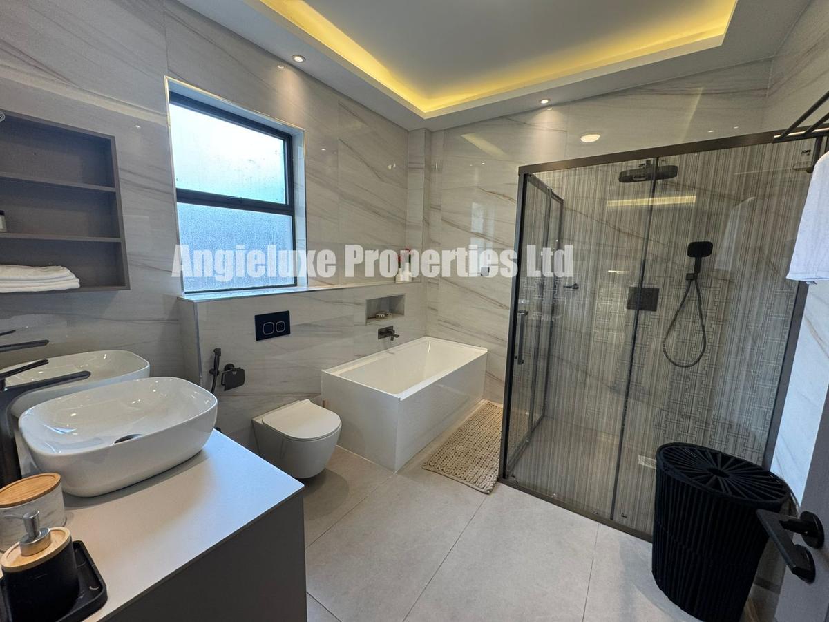 3 Bed Apartment with En Suite at 4Th Avenue - 19