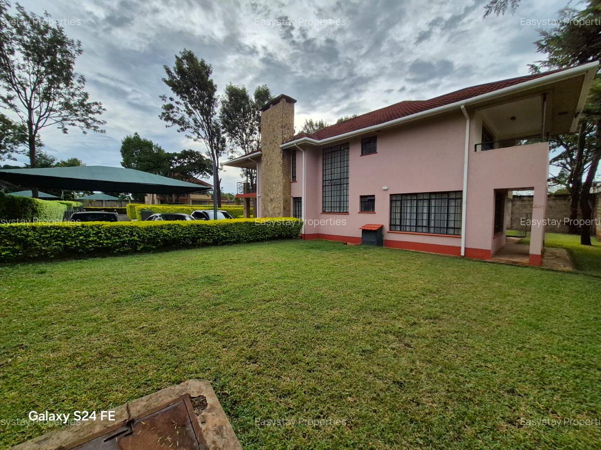5 Bed House with En Suite in Runda - 9