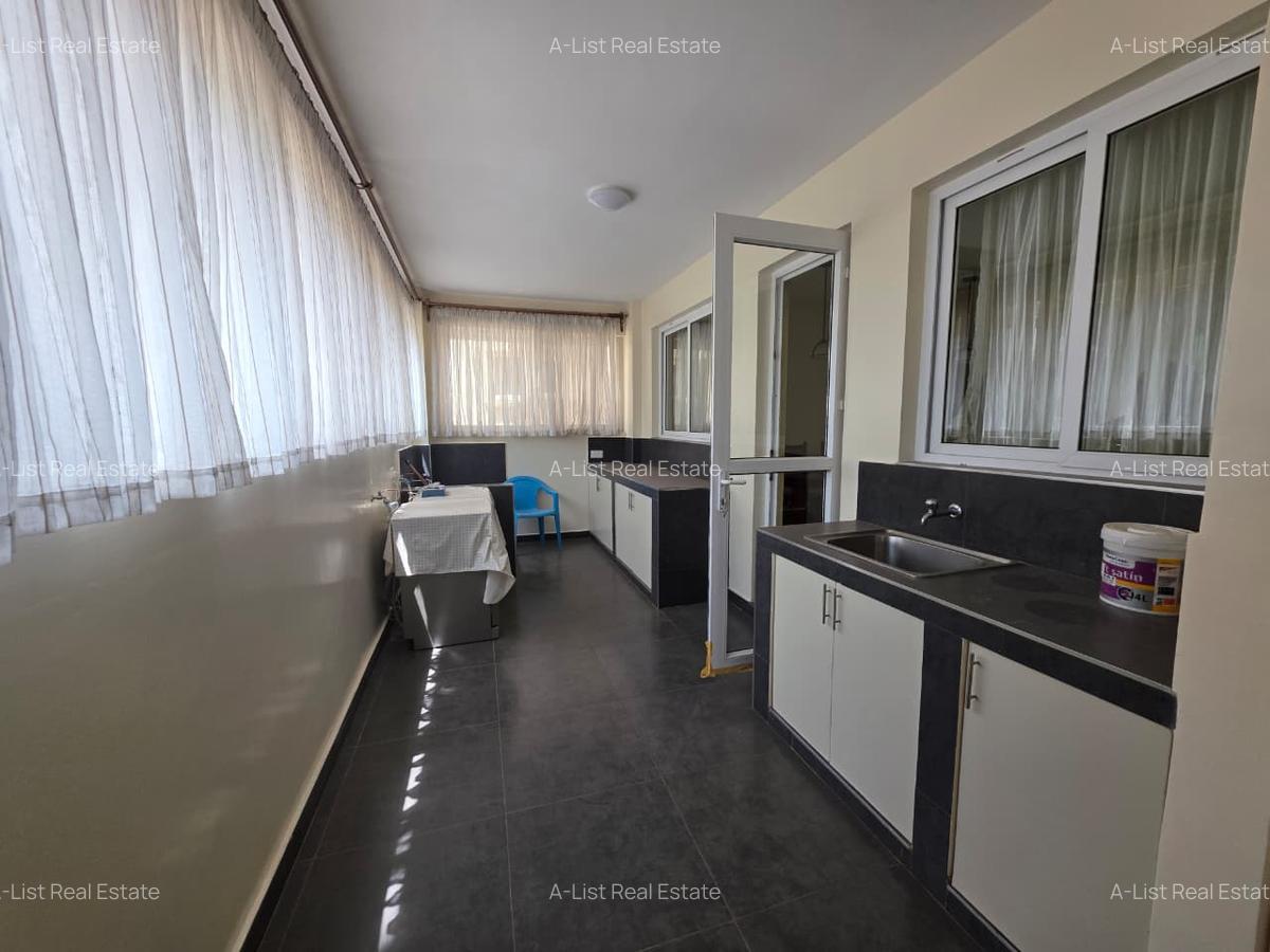 3 Bed Apartment with En Suite at Githuri Road - 6