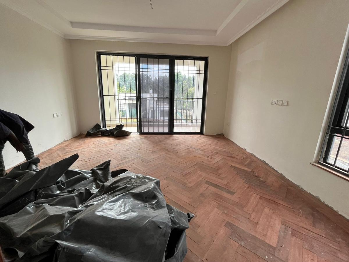 6 Bed Townhouse with En Suite at Westland - 14