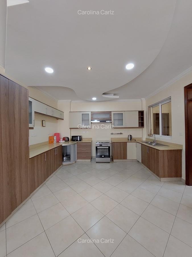 Furnished 3 Bed Apartment with En Suite at Brookside Drive - 5