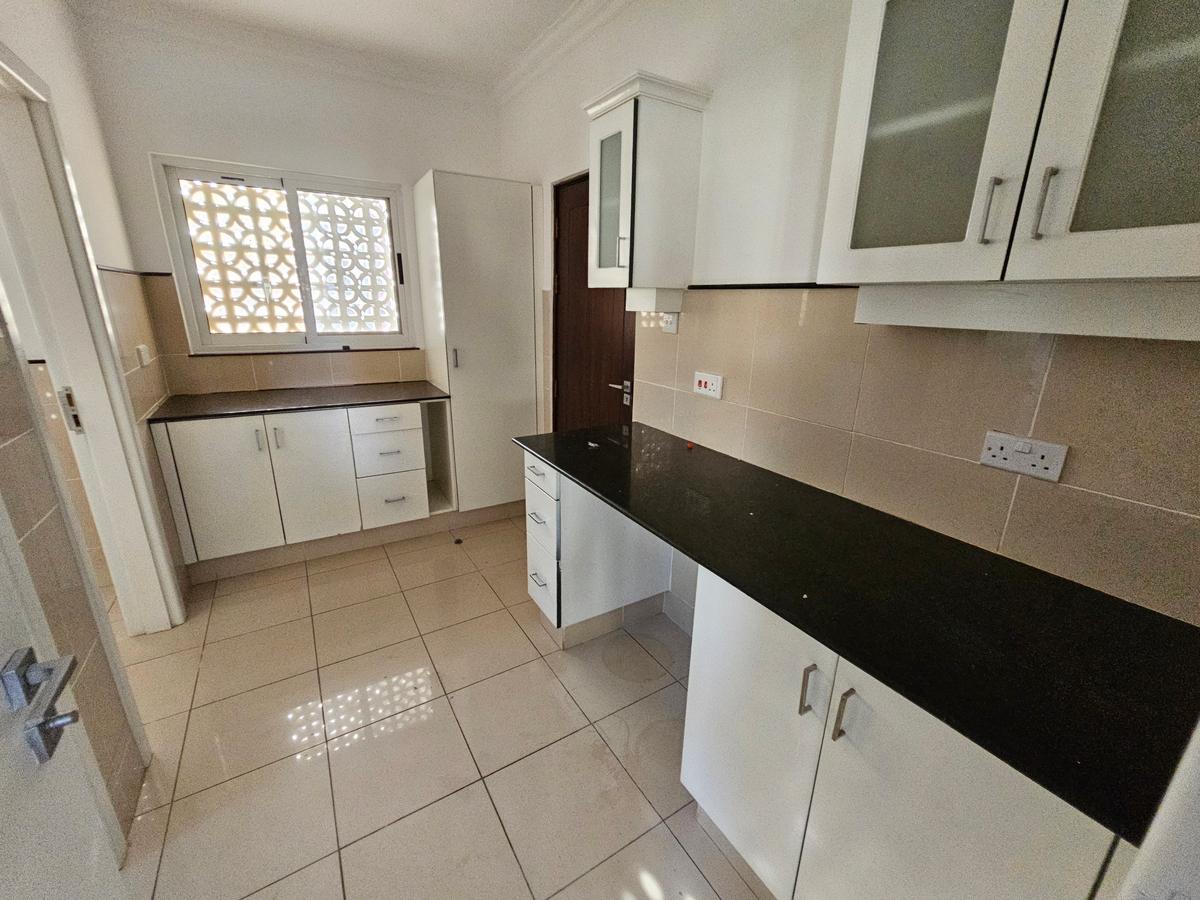 3 Bed Apartment with En Suite in Nyali Area - 7