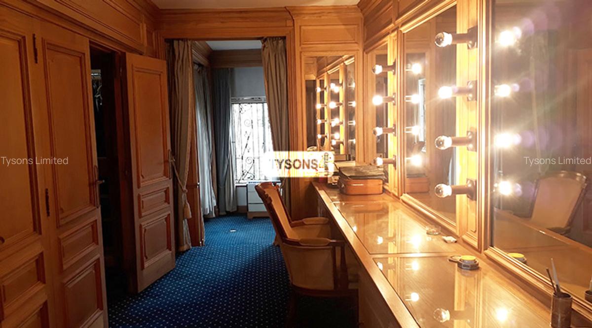 5 Bed House with En Suite in Muthaiga - 12