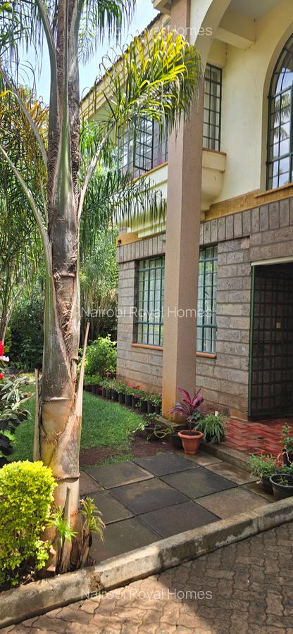 4 Bed Townhouse with En Suite at Brookside - 2