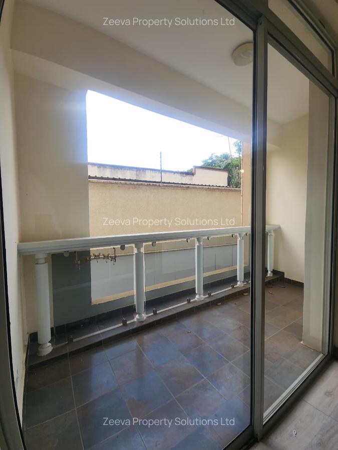 2 Bed Apartment with En Suite in Parklands - 13