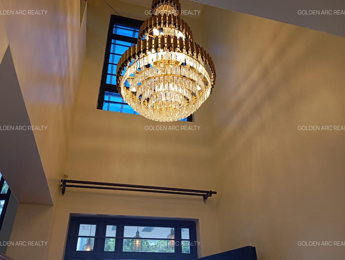 5 Bed Townhouse with En Suite in Karen - 10