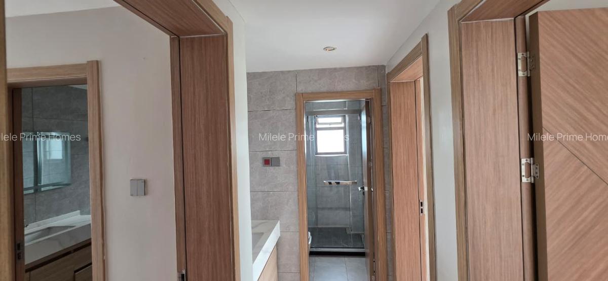 Serviced 3 Bed Apartment with En Suite at Riverside - 8