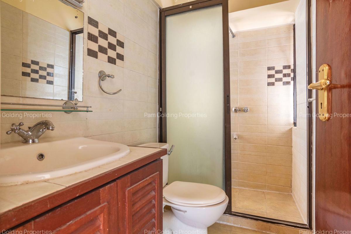 3 Bed Apartment with En Suite at East Church Road - 13