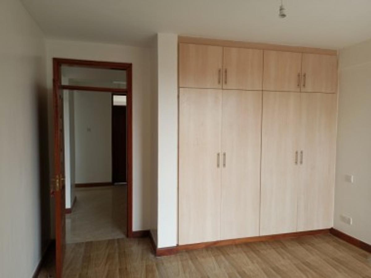 3 Bed Apartment with En Suite at Near Vishal Oshwal School - 7