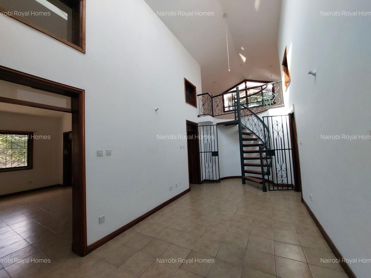 4 Bed Townhouse with En Suite at Gem Lane - 20