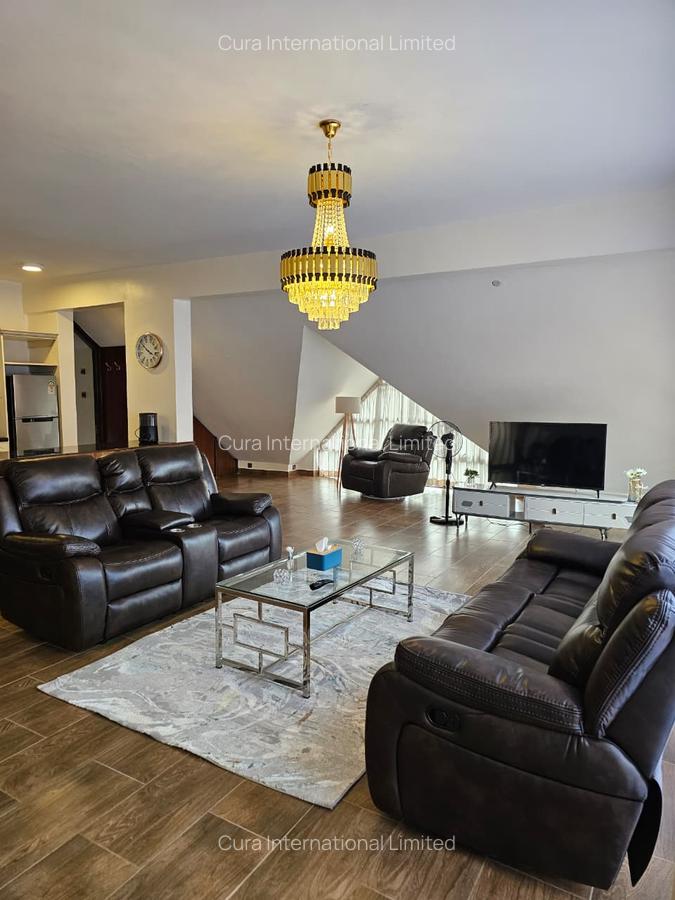 2 Bed Apartment in Parklands - 3